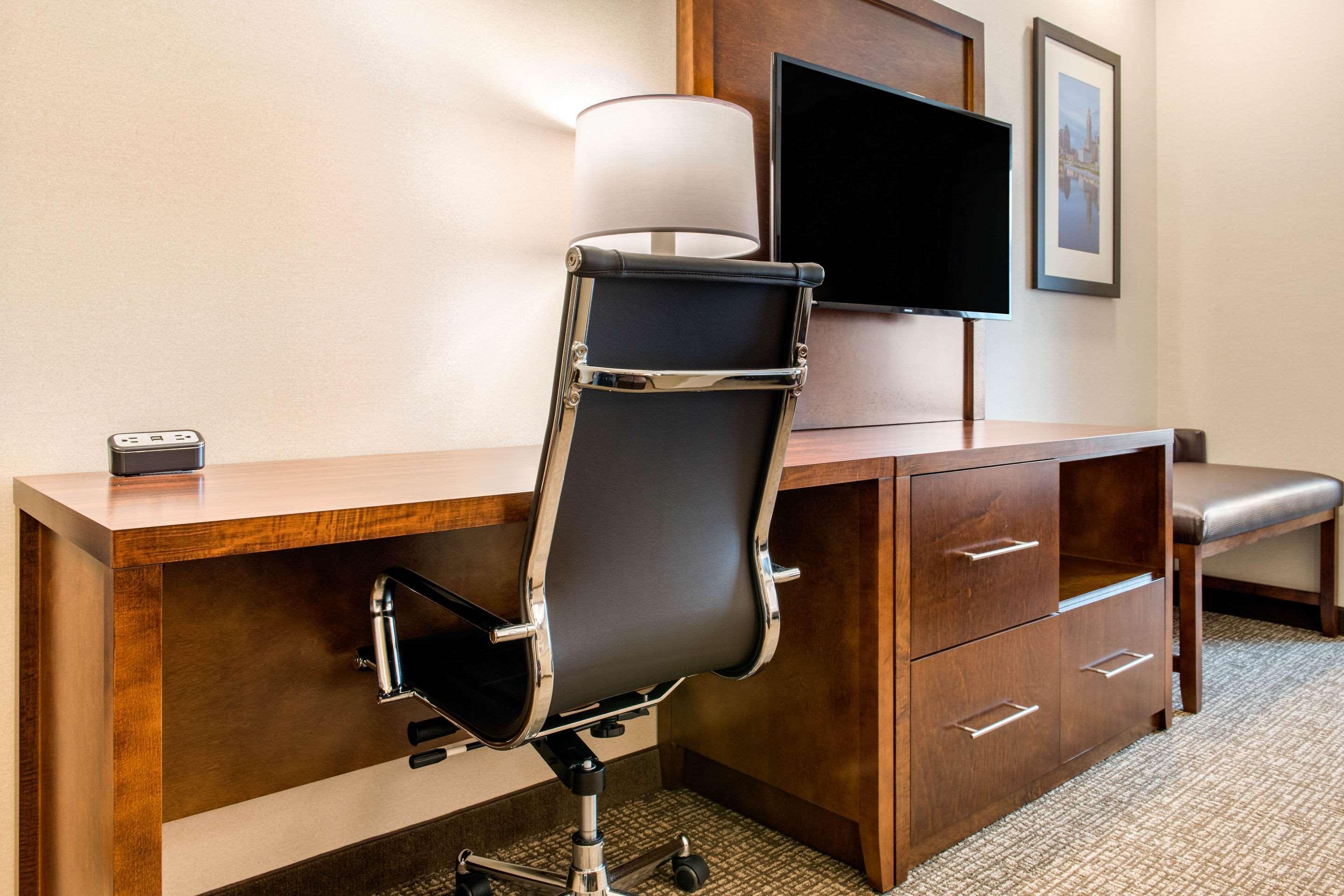 Comfort Suites Columbus Airport Εξωτερικό φωτογραφία