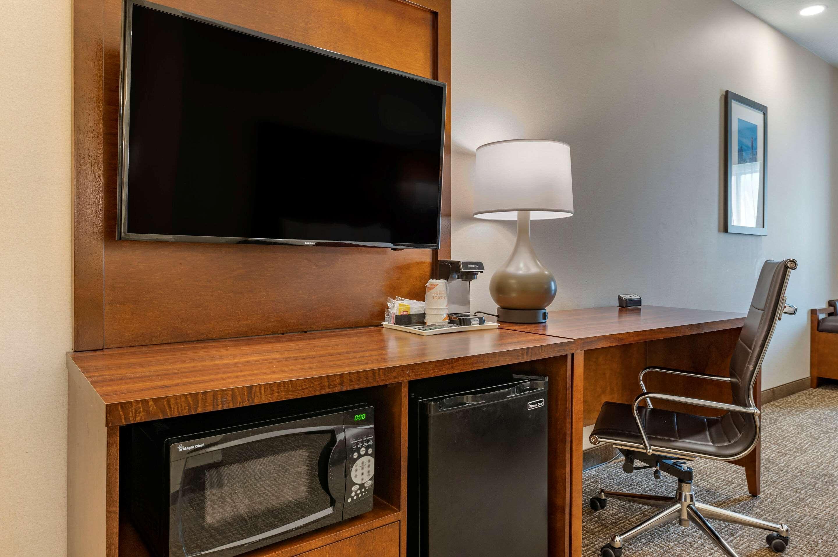 Comfort Suites Columbus Airport Εξωτερικό φωτογραφία