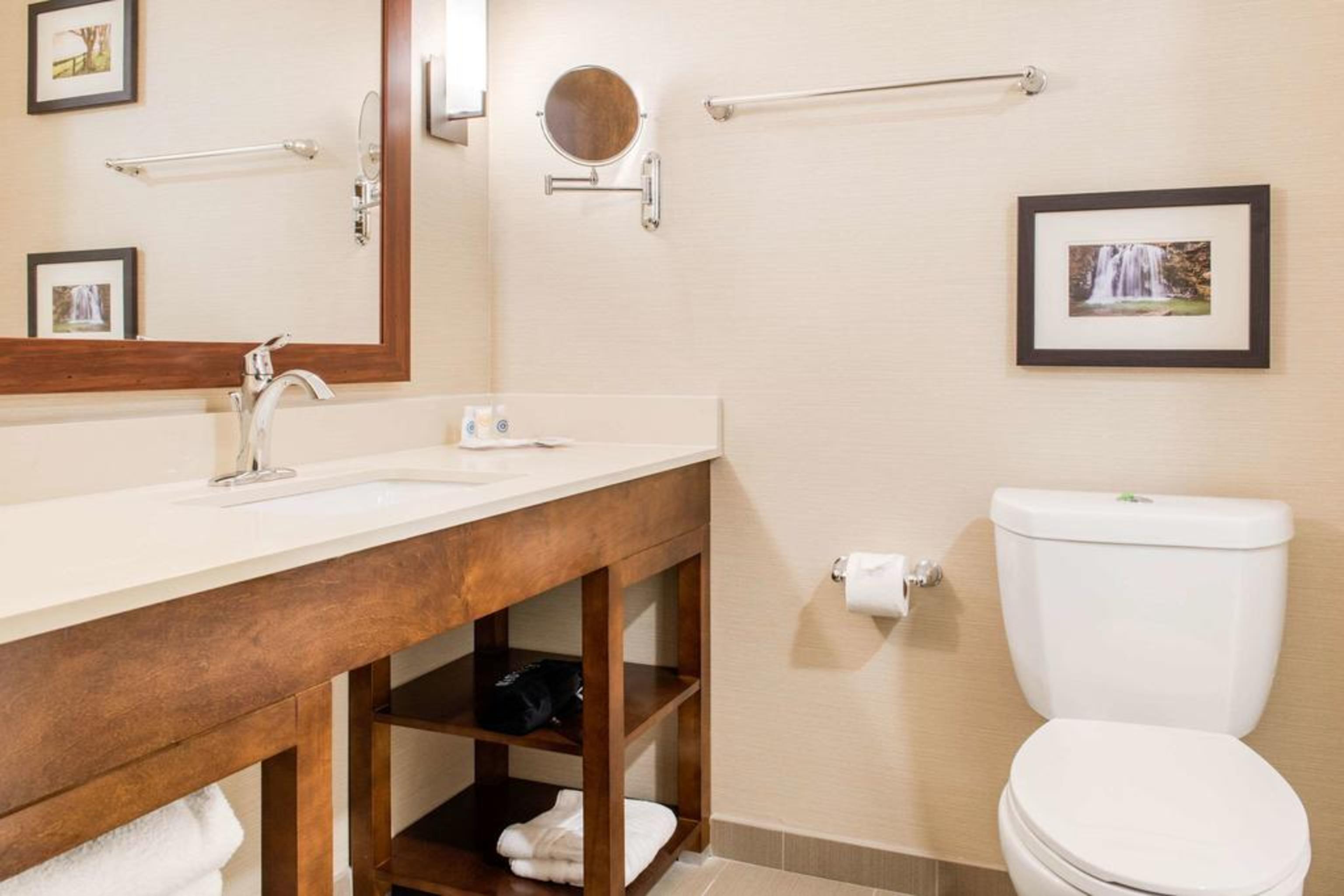 Comfort Suites Columbus Airport Εξωτερικό φωτογραφία