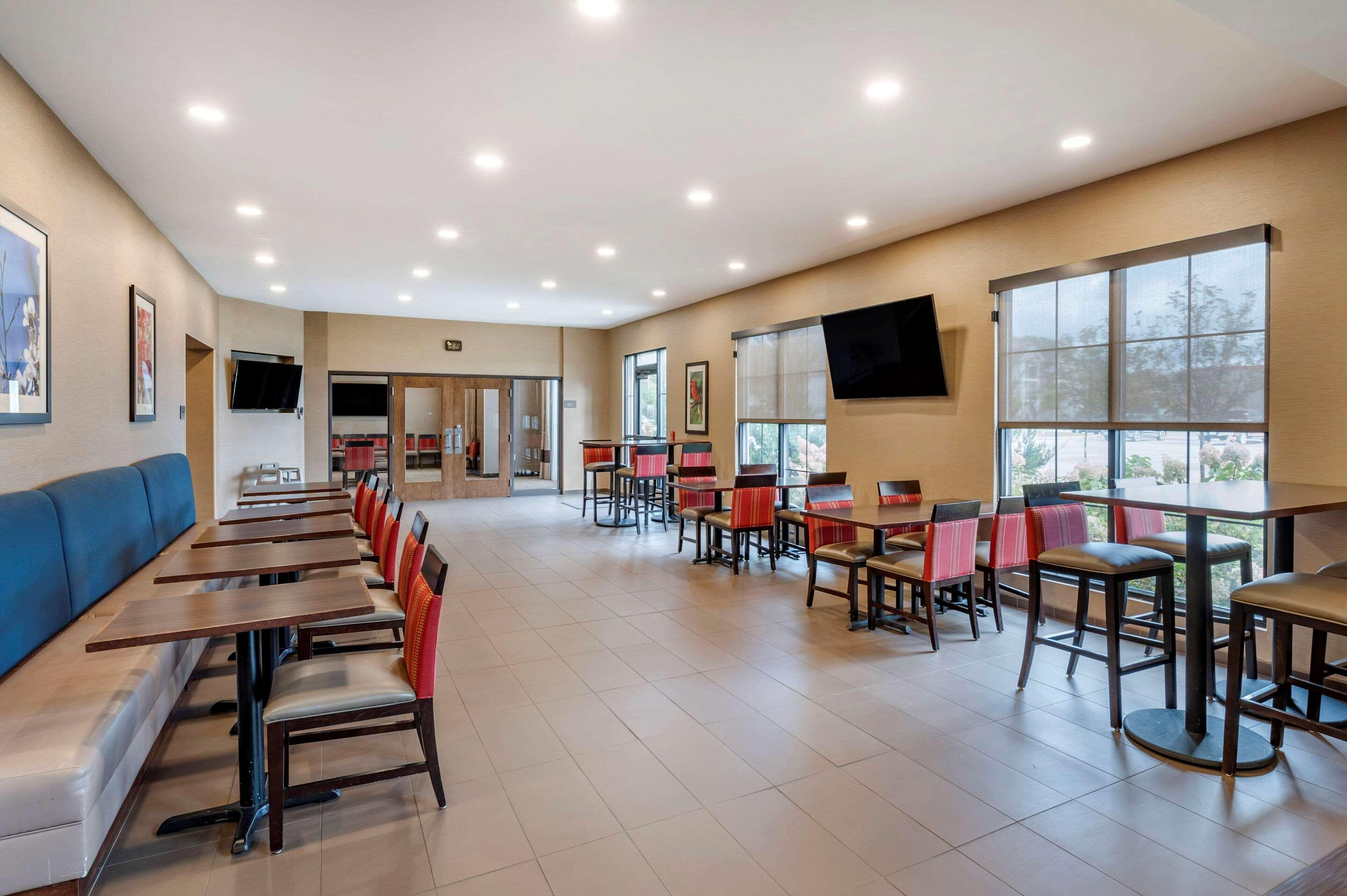 Comfort Suites Columbus Airport Εξωτερικό φωτογραφία