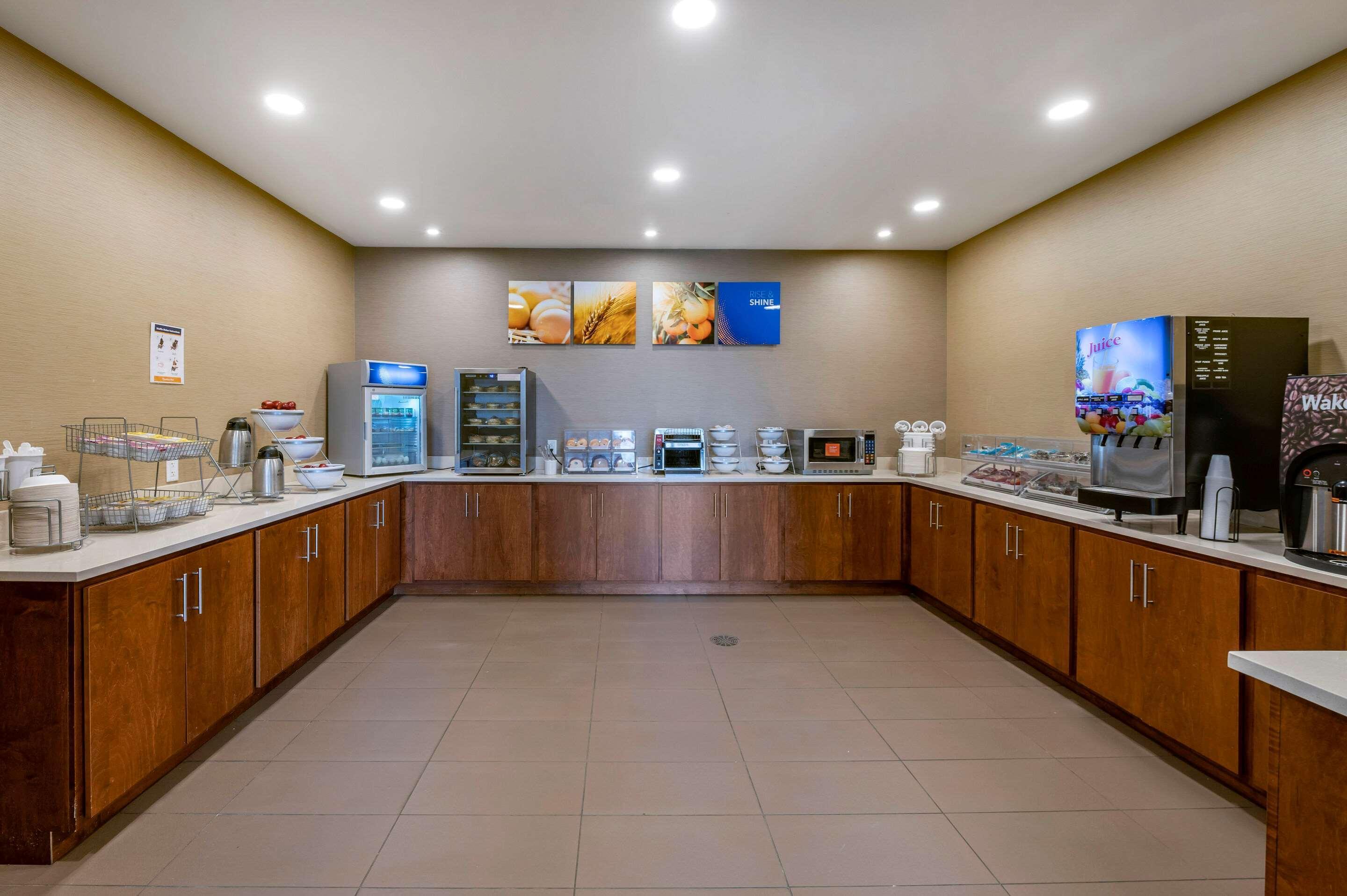 Comfort Suites Columbus Airport Εξωτερικό φωτογραφία